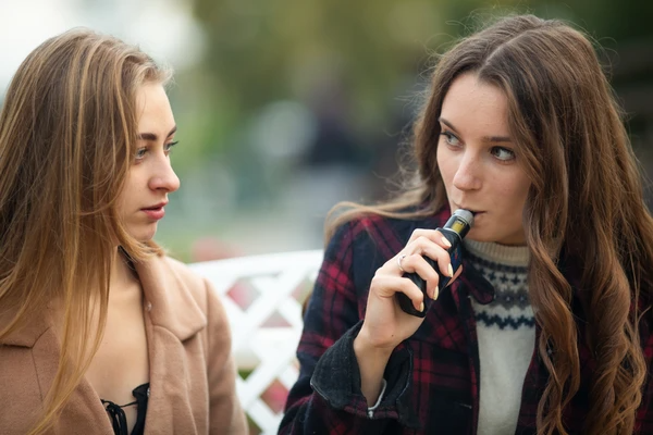 Hemp Edibles vs Vaping: What You Need To Know